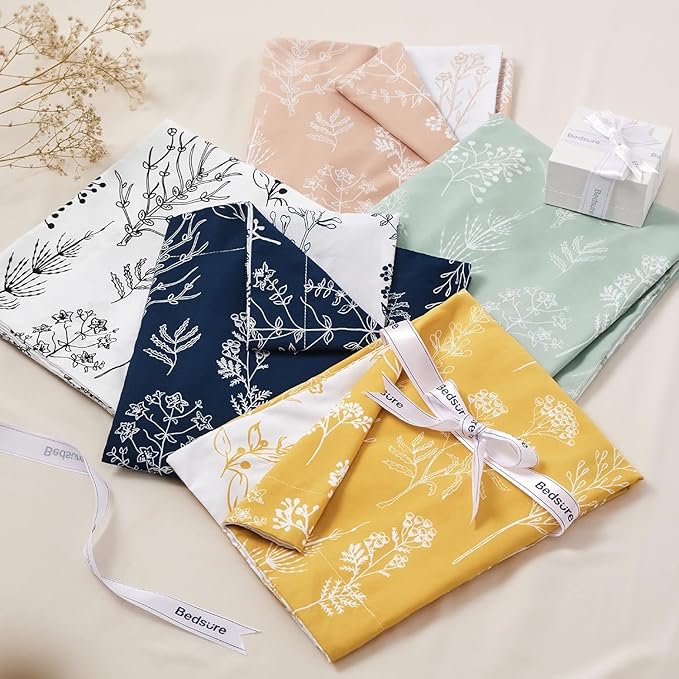 Bedsure Full Comforter Set - Navy Bed Set, 3 Pieces Cute Floral Bedding, 1 Soft Reversible Botanical Flowers Comforter and 2 Pillow Shams