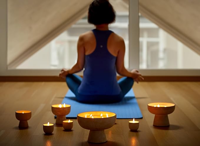 BLUEME Balance - White Lotus & Tea, Luxury Candle w/Essential Oils, 5 Wick, Hand-Poured Soy, Cotton Wick, Ceramic