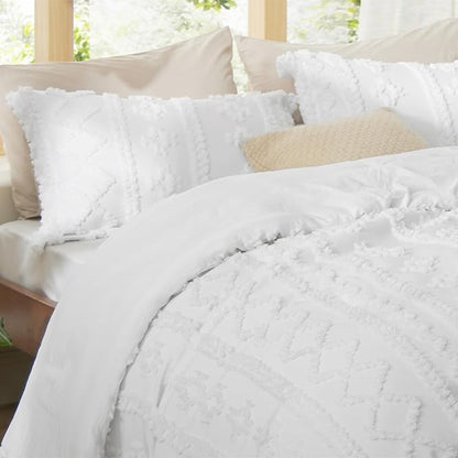Bedsure Tufted Boho Comforter Set Oversized King - Bright White Boho Bed Set, GentleSoft™ 3 Pieces Farmhouse Shabby Chic Embroidery Bedding, Gifts for Woman, Soft Jacquard Comforter for All Seasons