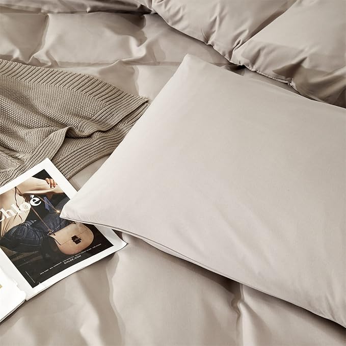 Pureant Beige Khaki Comforter Set King Size Light Khaki Bedding Set 3PCS Solid Oatmeal Comforter Modern Soft Women Men Cream Coffee Bedding Light Taupe King Size Quilts Cotton Champagne Bedding