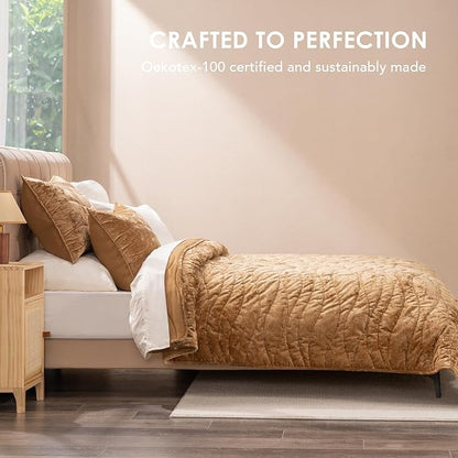 EVERGRACE Luxury Velvet Quilt King Size, Ultra Soft Wave Crushed Velvet Bedding Set, Lightweight Quilted Comforter Set for All Season, Oversized Bedspread Coverlet with 2 Shams, Harvest Gold