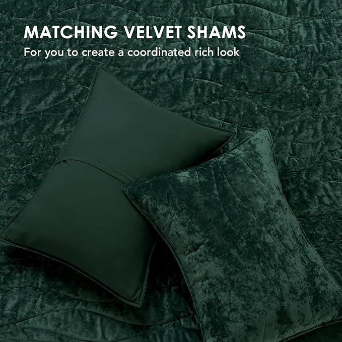 EVERGRACE Luxury Velvet Quilt Queen Size, Ultra Soft Wave Crushed Velvet Bedding Set, Lightweight Quilted Comforter Set for All Season, Oversized Bedspread Coverlet with 2 Shams, Emerald Green