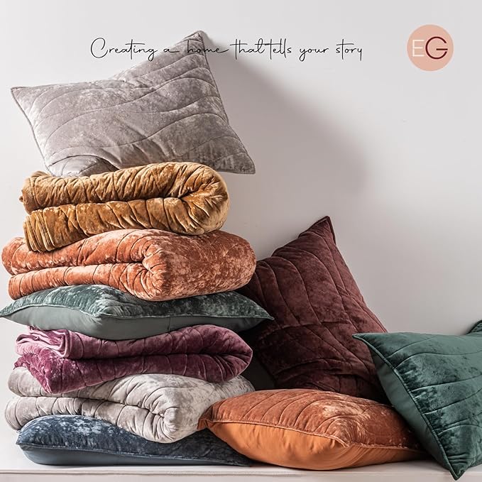 EVERGRACE Luxury Velvet Quilt King Size, Ultra Soft Wave Crushed Velvet Bedding Set, Lightweight Quilted Comforter Set for All Season, Oversized Bedspread Coverlet with 2 Shams, Burgundy