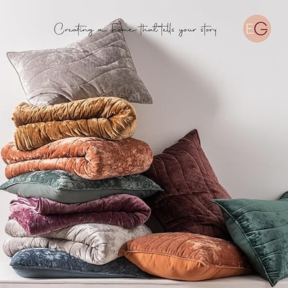 EVERGRACE Luxury Velvet Quilt King Size, Ultra Soft Wave Crushed Velvet Bedding Set, Lightweight Quilted Comforter Set for All Season, Oversized Bedspread Coverlet with 2 Shams, Dark Green