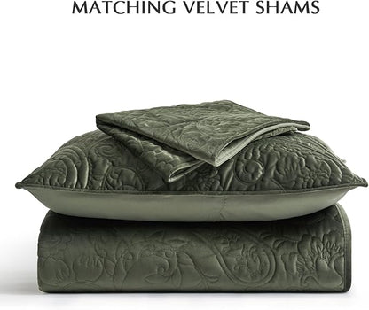 EVERGRACE Luxury Pearl Velvet Quilt Set Queen Size 3 Pieces, Soft Paisley-Stitch Velvet Comforter Set with Pillow Shams, Lightweight Bedspread Coverlet Bedding Set, Olive Green