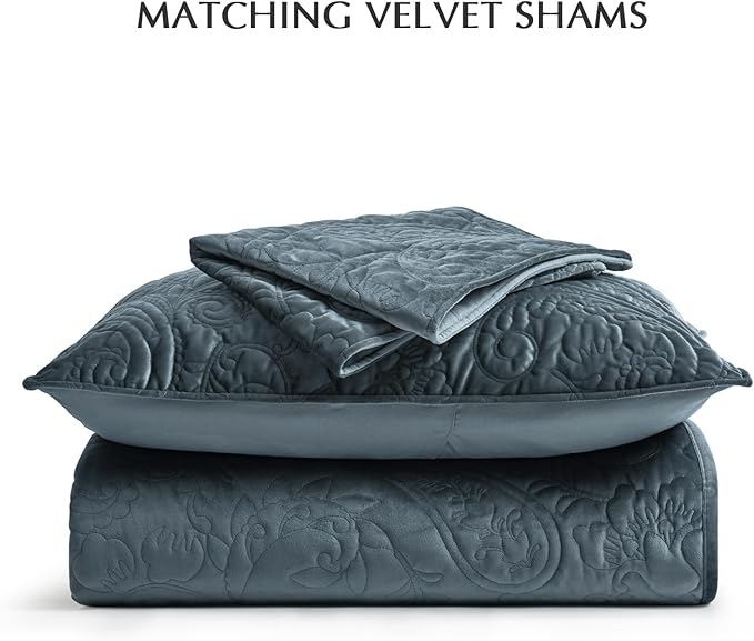 EVERGRACE Luxury Pearl Velvet Quilt Set Queen Size 3 Pieces, Soft Paisley-Stitch Velvet Comforter Set with Pillow Shams, Lightweight Bedspread Coverlet Bedding Set, Stormy Blue