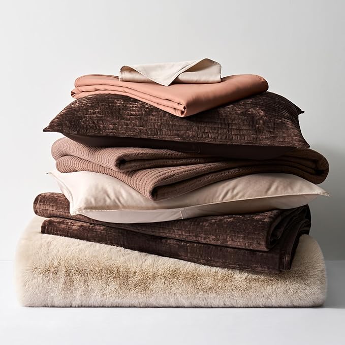 EVERGRACE Velvet Quilt Set King Size, Luxurious Soft Quilted Bedding Sets, Lightweight Velvet Comforter for All Season, Striped Channel Bedspread Coverlet with 2 Shams, Red Rust Brown