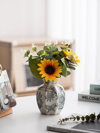 Blue and White Vase, Vintage Blue Ceramic Flower Vessel,Ceramic vases for Home Decor,Vintage Green and Beige for Console Table Mantle Chinoiserie Decor (Retro-02, Small)