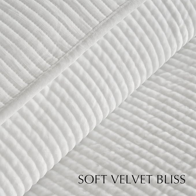 EVERGRACE Velvet Quilt Set King Size, Luxurious Soft Quilted Bedding Sets, Lightweight Velvet Comforter for All Season, Striped Channel Bedspread Coverlet with 2 Shams, Bright White
