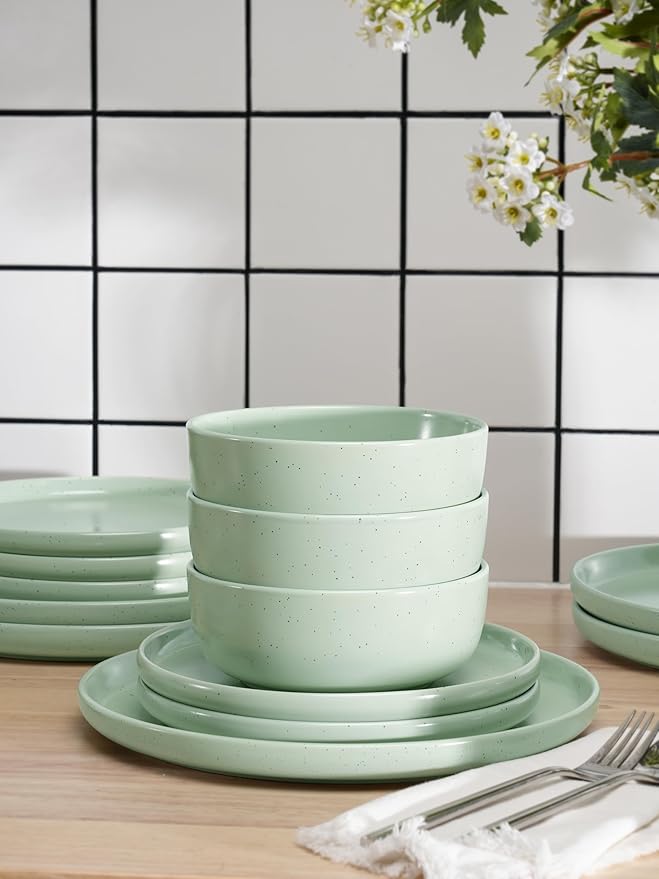 Famiware Dawn 24 Pieces Dinnerware Set, Speckled Plates and Bowls Sets for 8, Matte Dish Set, Microwave and Dishwasher Safe, Light Green