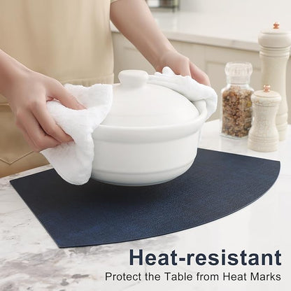 Homaxy Round Table Placemats Set of 6, Washable Wedge Shaped Faux Leather Table Mats, Wipeable Kitchen Dinner Place Mats for Indoor Outdoor, Navy Blue