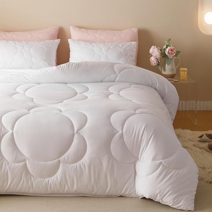 CLOTHKNOW White Full Size Comforter Sets Daisy Puff Pattern Bedding Comforter Sets Soft Floral Boho Comforter White Comforter with 2 x Pillow Cases