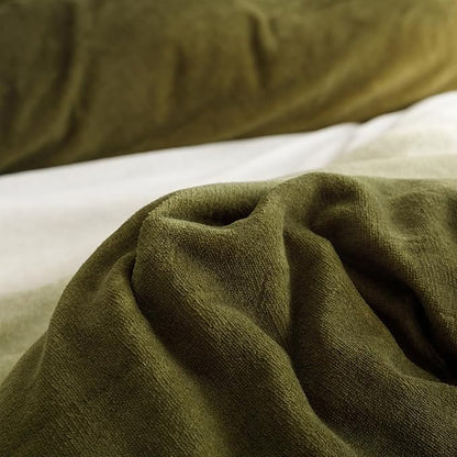 CLOTHKNOW Green White Queen Comforter Set Fluffy Velvet Bedding Comforter Sets Olive Green Comforter Soft Comforter Queen with 2 x Pillow Cases