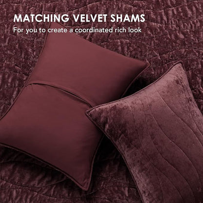EVERGRACE Luxury Velvet Quilt King Size, Ultra Soft Wave Crushed Velvet Bedding Set, Lightweight Quilted Comforter Set for All Season, Oversized Bedspread Coverlet with 2 Shams, Burgundy