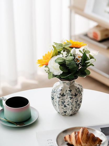 Blue and White Vase, Vintage Blue Ceramic Flower Vessel,Ceramic vases for Home Decor,Vintage Green and Beige for Console Table Mantle Chinoiserie Decor (Retro-01, Small)