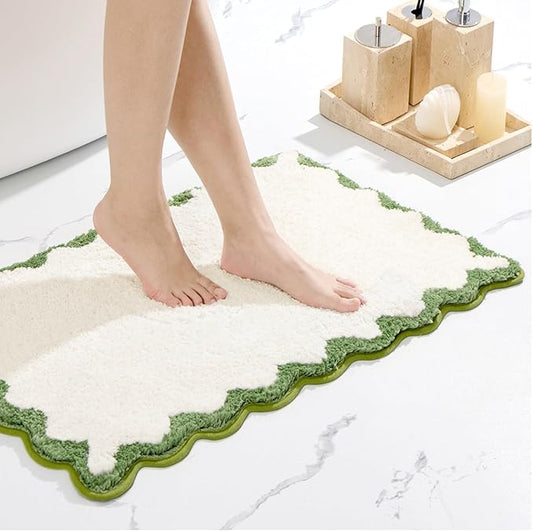 ORTIGIA Small Cute Scalloped Bath Mat, White and Green Plush Microfiber Scallop Bathroom Rugs Non Slip Washable Quick Dry Absorbent, Bathmat for Shower Stall Vanities Kitchen Floor Entrance, 17x24