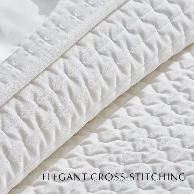 EVERGRACE Luxury Velvet Quilt Set Queen Size 3 Piece, Soft Cross-Stitch Velvet Comforter Set with Pillow Shams, Lightweight Coverlet Bedspread for All Seasons, Bright White