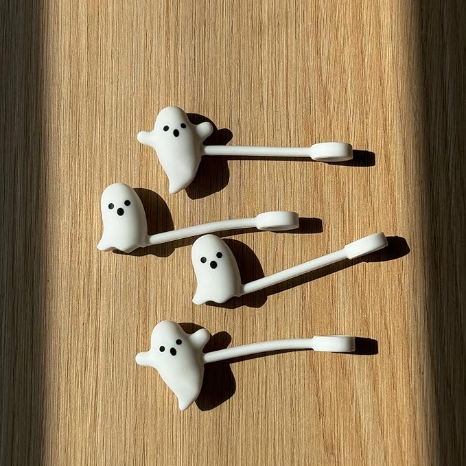 Cute Ghost Straw Covers Water Bottle Compatible with Stanley Water Bottle 30 40 oz, 4PCS Silicone Reusable Drinking Straw Topper, Funny Accessories Halloween Decorations Gifts Boo Basket Items Essentials