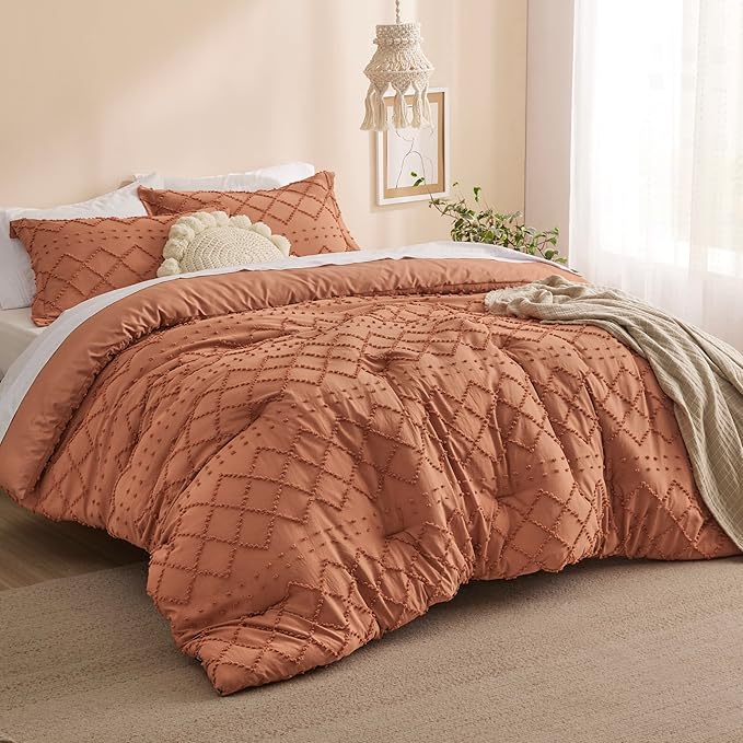 Bedsure Queen Comforter Set - Pumpkin Comforter, Boho Tufted Shabby Chic Bedding for Kids, 3 Pieces Vintage Farmhouse Bed Set for All Seasons, Fluffy Soft Bedding with 2 Pillow Shams