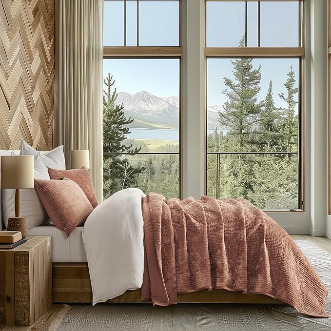 EVERGRACE Velvet Quilt Set Queen Size, Luxurious Soft Bedding Sets, Lightweight Velvet Comforter for All Season, Striped Channel Bedspread Coverlet with 2 Shams, Terracotta Clay