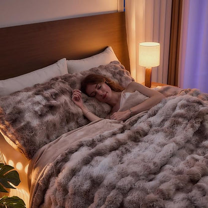 Lotus Karen Faux Fur King Comforter Set – Big Bubble Faux Rabbit Fur Fluffy Beige Comforter King Size, Winter Warm Cozy Fuzzy Bed Set 3 Pieces, 1 Comforter and 2 Pillowcases