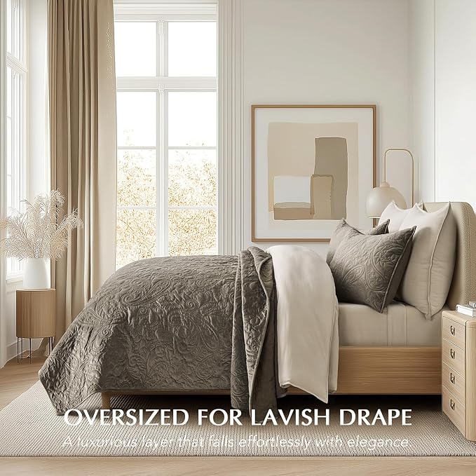 EVERGRACE Luxury Pearl Velvet Quilt Set King Size 3 Pieces, Soft Paisley-Stitch Velvet Comforter Set with Pillow Shams, Lightweight Bedspread Coverlet Bedding Set, Stone Taupe