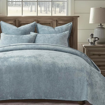 EVERGRACE Velvet Quilt Set King Size, Luxurious Soft Quilted Bedding Sets, Lightweight Velvet Comforter for All Season, Striped Channel Bedspread Coverlet with 2 Shams, 104" x 92", Blue Linen