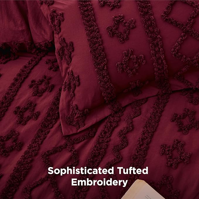 Bedsure Tufted Boho Comforter Set Queen Size - Dark Red Boho Bed Set, GentleSoft™ 3 Pieces Farmhouse Shabby Chic Embroidery Bedding, Gifts for Woman, Soft Jacquard Queen Comforter for All Seasons
