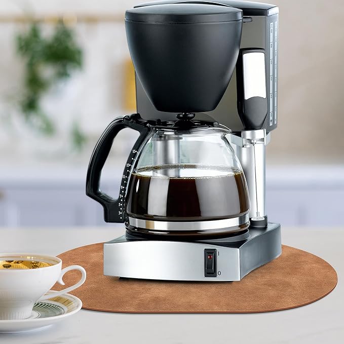 ADRIMER Placemats, Heat Resistant Oval Placemats Set of 4 Washable 12 x 17 Inch, Waterproof Table Mats, Wipeable Pu Place Mats for Kitchen, Dining Room, Sandy Light Brown