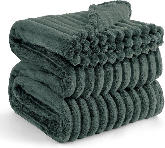 Bedsure GentleSoft Mallard Green California King Size Blanket for - Cozy Soft Blankets for Women, Cute Small Fleece Throws for Girls, Birthday Gifts for Women, 102x96 Inches