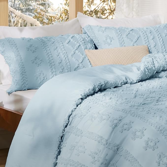 Bedsure Tufted Boho Comforter Set Full Size - Dusty Blue Boho Bed Set, GentleSoft™ 3 Pieces Farmhouse Shabby Chic Embroidery Bedding, Gifts for Woman, Soft Jacquard Full Comforter for All Seasons