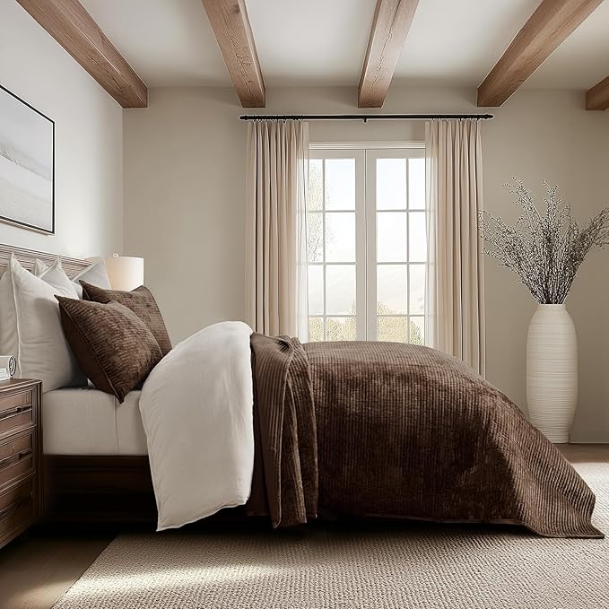 EVERGRACE Velvet Quilt Set Queen Size, Luxurious Soft Quilted Bedding Sets, Lightweight Velvet Comforter for All Season, Striped Channel Bedspread Coverlet with 2 Shams, Red Rust Brown