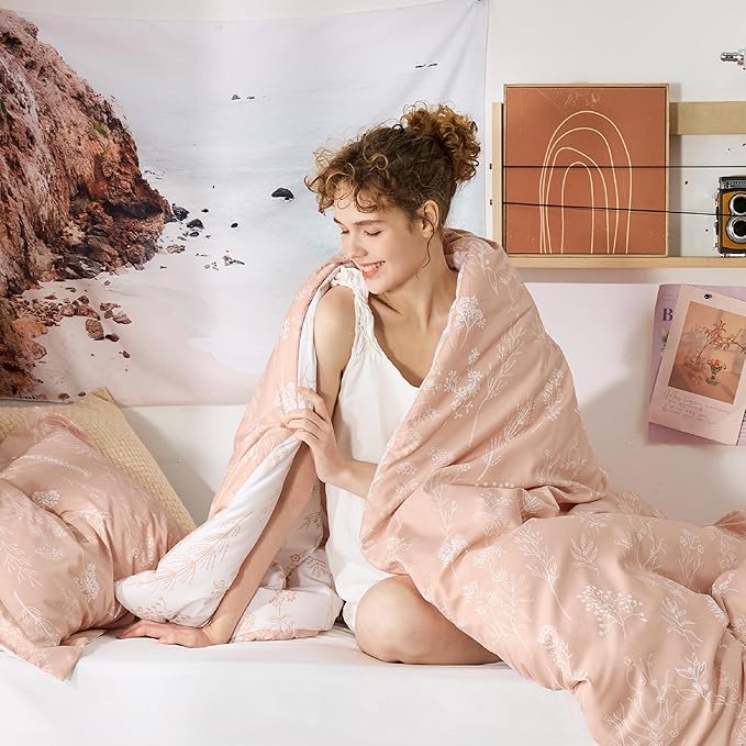 Bedsure Twin/Twin XL Comforter Set - Dusty Rose Bed Set, 2 Pieces Cute Floral Bedding, 1 Soft Reversible Botanical Flowers Comforter and 1 Pillow Sham