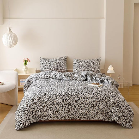 CLOTHKNOW Black Cheetah Print Queen Size Comforter Sets 3Pcs Animal Leopard Bedding Comforter Sets Soft Black Brown Bedding Sets with 2 x Pillowcases Queen Size