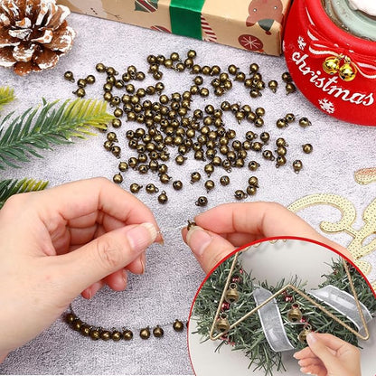 Augshy 200 Pieces Mini Jingle Bells, 1/4 Inch Vintage Alloy Bronze Color Bell Craft Bell for Christmas Home and Pet Decorations Bracelet Necklace Making Xmas Decor Party Favors Supplies