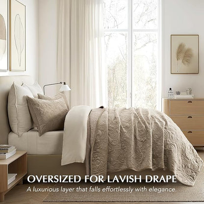 EVERGRACE Luxury Pearl Velvet Quilt Set Queen Size 3 Pieces, Soft Paisley-Stitch Velvet Comforter Set with Pillow Shams, Lightweight Bedspread Coverlet Bedding Set, Natural