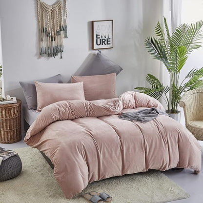 CLOTHKNOW Pink Queen Comforter Set Fluffy Velvet Bedding Comforter Sets Blush Queen Comforter Girls Women Comforter with 2 x Pillow Cases