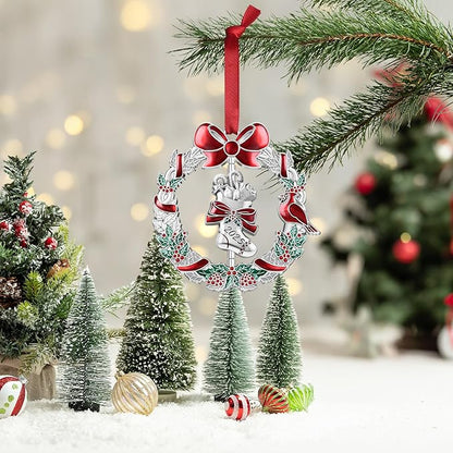 Christmas Dated Ornament 2025 for Xmas Tree Decorations, 2025 Christmas Wreath Ornament with Rotatable Stockings for Holiday Decorative Keepsake Gift