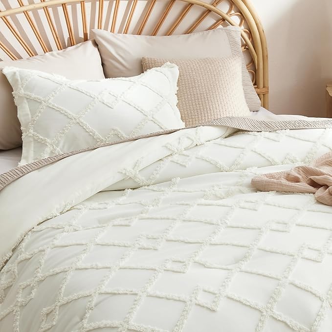 Bedsure Boho Comforter Set King - Ivory Tufted King Size Comforter, 3 Pieces Farmhouse Shabby Chic Embroidery Bed Set, Soft Fluffy Geometric Pattern Bedding for All Seasons