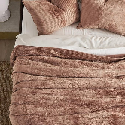EVERGRACE Velvet Quilt Set King Size, Luxurious Soft Quilted Bedding Sets, Lightweight Velvet Comforter for All Season, Striped Channel Bedspread Coverlet with 2 Shams, Terracotta Clay