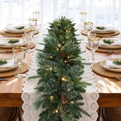 SHareconn Paquete de 2 guirnaldas de Navidad preiluminadas de 6 pies, Christmas cedro rústico natural con decoración de conos de pino y luces LED multicolores, temporizador a pilas para chimenea, decoración de