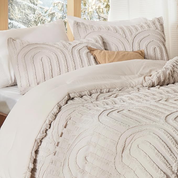 Bedsure Boho Tufted Twin Comforter Set - Beige Boho Bedding Comforter Sets, 2 Pieces Farmhouse Shabby Chic Embroidery Bed Set, Soft Fluffy Cozy Arch Pattern Comforter for All Seasons