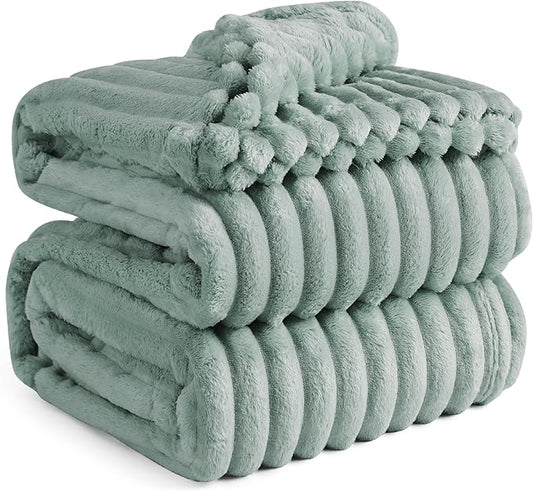 Bedsure GentleSoft Full Size Blankets for Bed - Cozy Soft Blankets for Women, Cute Large Throws for Girls, Sage Green, 84x90 Inches