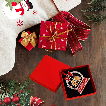 Christmas Gingerbread Couple Ornaments 2025 for Tree Decorations,Dated 2025 Metal Wreath Ornament with Rotatable for Christmas Keepsake Gifts for Grandparents, Kids, Friend