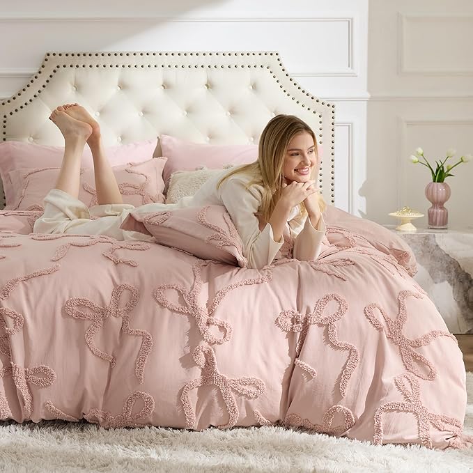 Bedsure Queen Size Comforter Set - Rose Pink Tufted Boho Bed Set, Farmhouse Shabby Chic Embroidery Bedding for All Seasons, 3 Pieces, 1 Soft Jacquard Queen Comforter and 2 Pillow Shams