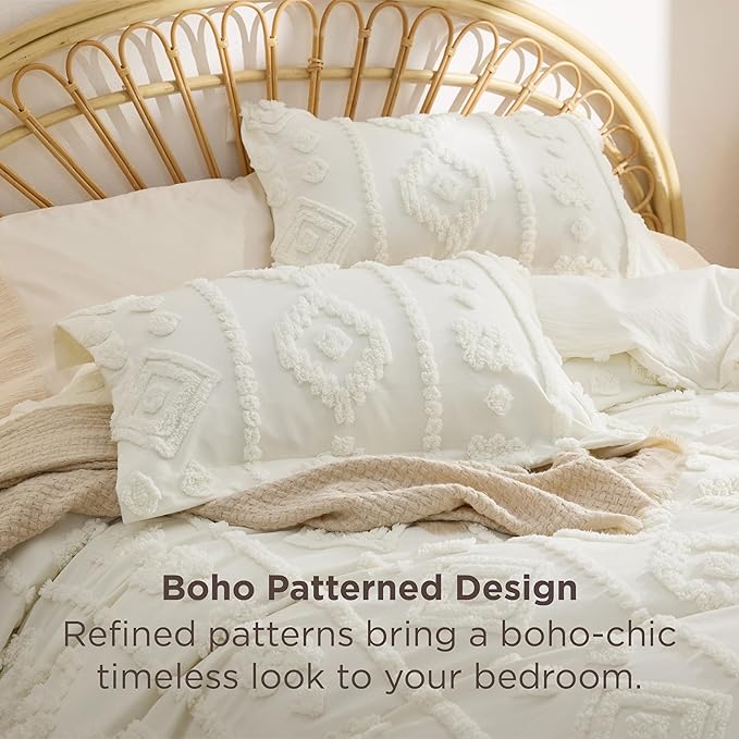 Bedsure King Size Comforter Set - White Tufted Boho Bed Set, Farmhouse Shabby Chic Embroidery Bedding for All Seasons, 3 Pieces, 1 Soft Jacquard King Comforter and 2 Pillow Shams