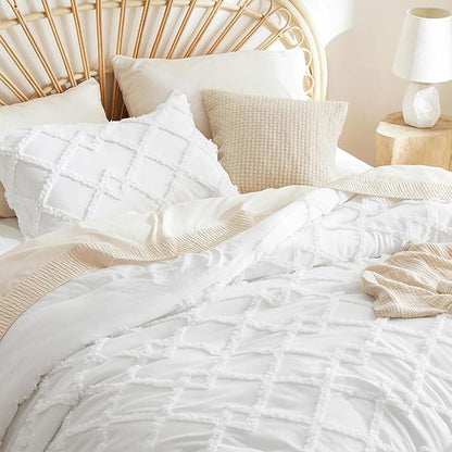 Bedsure Boho Comforter Set Twin - White Tufted Twin Size Comforter, 2 Pieces Farmhouse Shabby Chic Embroidery Bed Set, Soft Fluffy Geometric Pattern Bedding for All Seasons