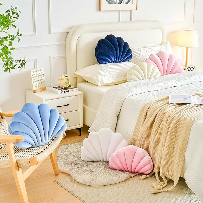 White Seashell Throw Pillows, Shell Shaped Throw Pillows, 18 Inch Soft Velvet Home Decorative Pillow Plush Cushion for Bed Couch Living Room Decor Accent Throw Pillow