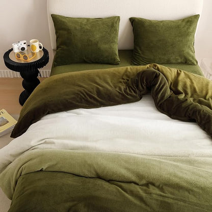 CLOTHKNOW Green White Fluffy King Size Comforter Set Velvet Bedding Comforter Sets Olive Green Comforter with 2 x Pillow Cases
