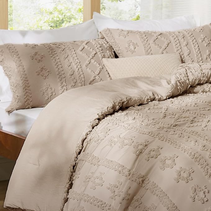 Bedsure Tufted Boho Comforter Set Oversized Queen - Khaki Boho Bed Set, GentleSoft™ 3 Pieces Farmhouse Shabby Chic Embroidery Bedding, Gifts for Woman, Soft Jacquard Comforter for All Seasons
